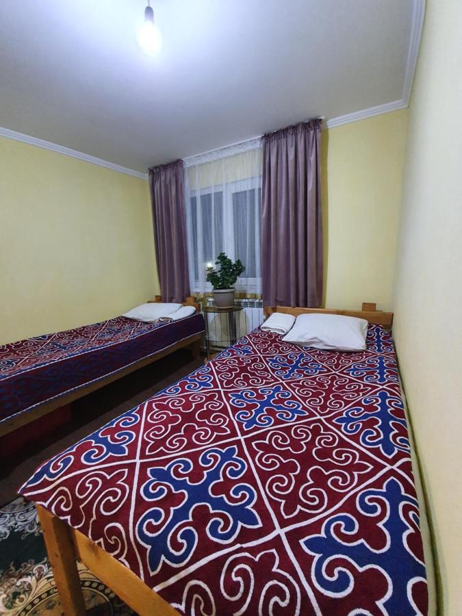 Rahat Guesthouse Jyrgalan Exterior photo
