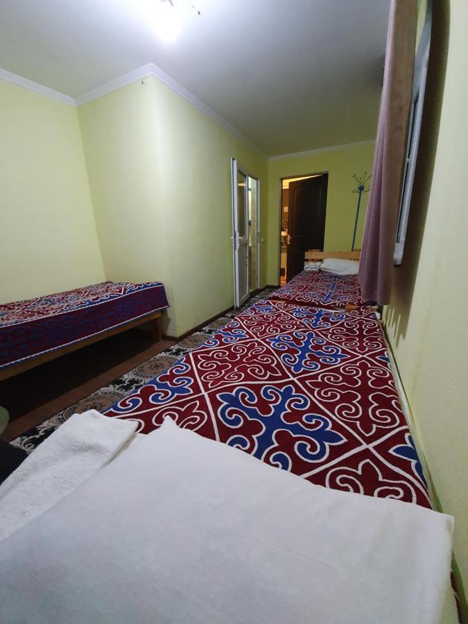 Rahat Guesthouse Jyrgalan Exterior photo